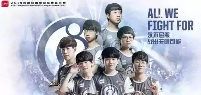 在曼城对阵 在曼城对阵