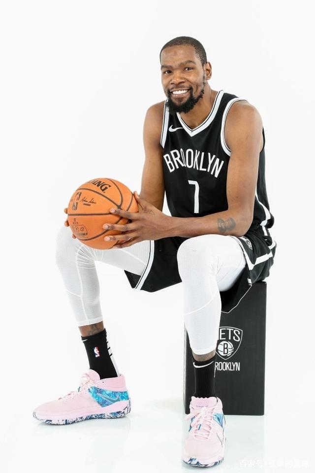 认为他在本 认为他在本